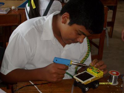 EL CARRO SOLAR DE JUGUETE